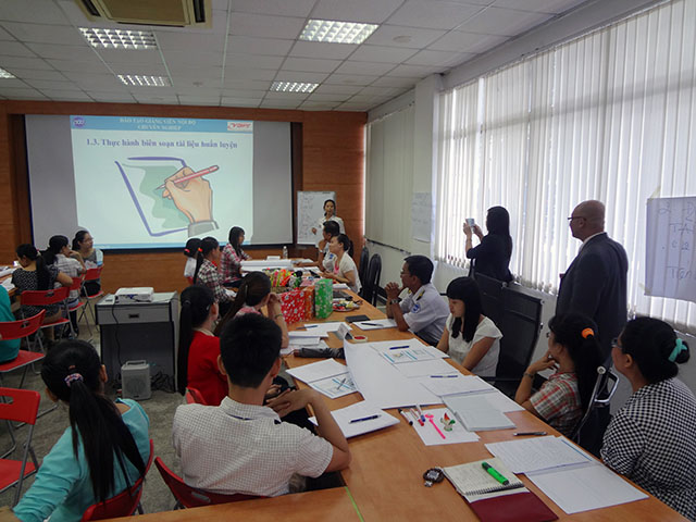 Đào tạo giảng viên nội bộ chuyên nghiệp - PouChen (29.11.2014)